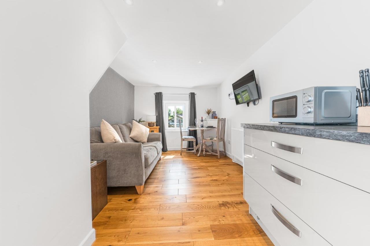 The Black Dog Apartment Dalton in Furness Exterior foto